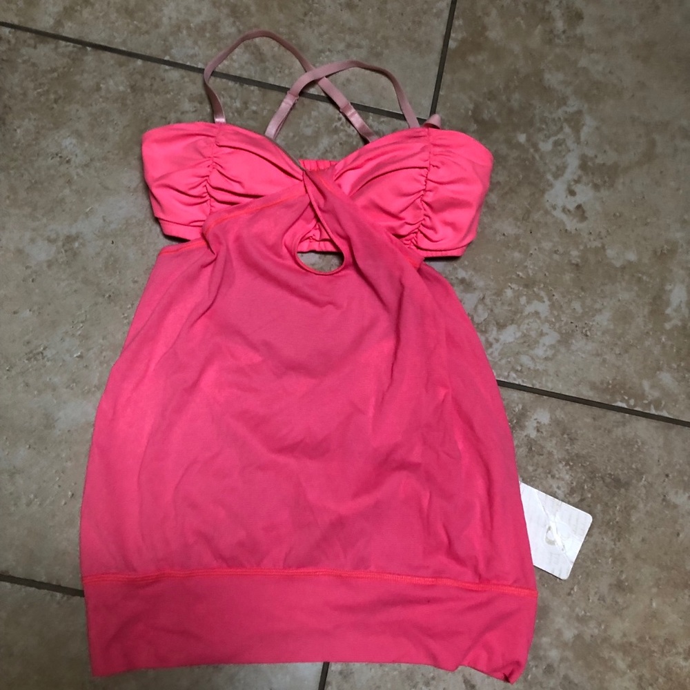 NWT Lululemon top